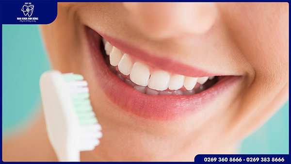 Chăm sóc nướu răng cẩn thận